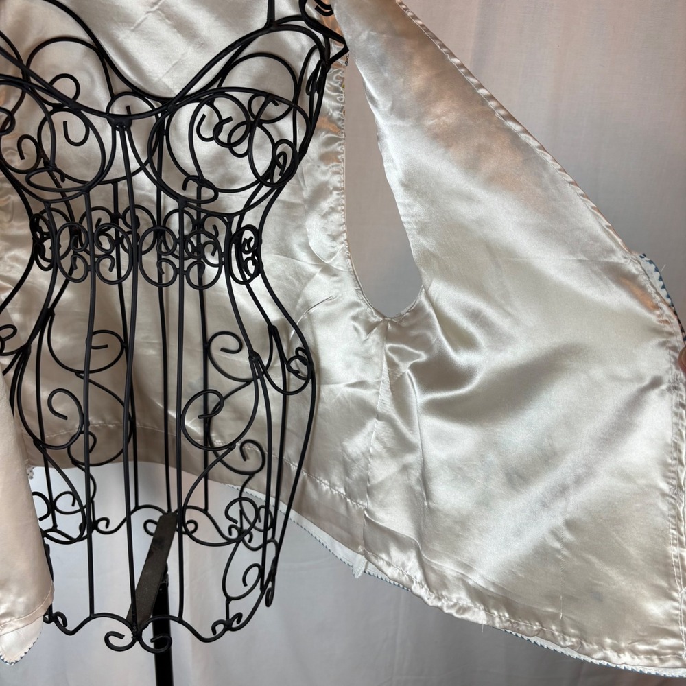 Vintage Floral Cross Stitch Embroidered Wht Linen Vest  Handmade Upcycled  Sz S - Picture 7 of 14